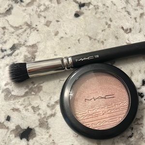 MAC Powder w/ Duo Brush